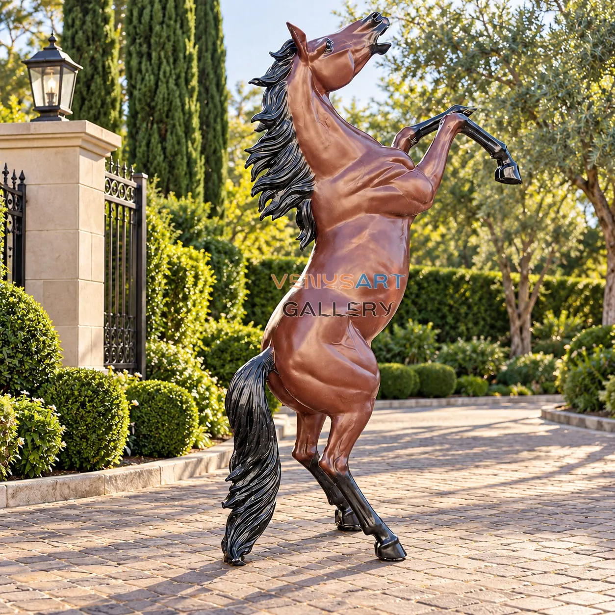 Grand cheval cabré