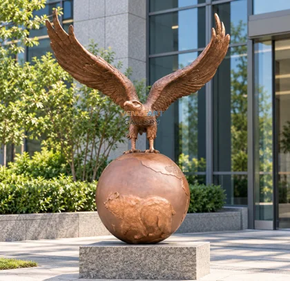 Spread Wing Eagle on Globe Variant